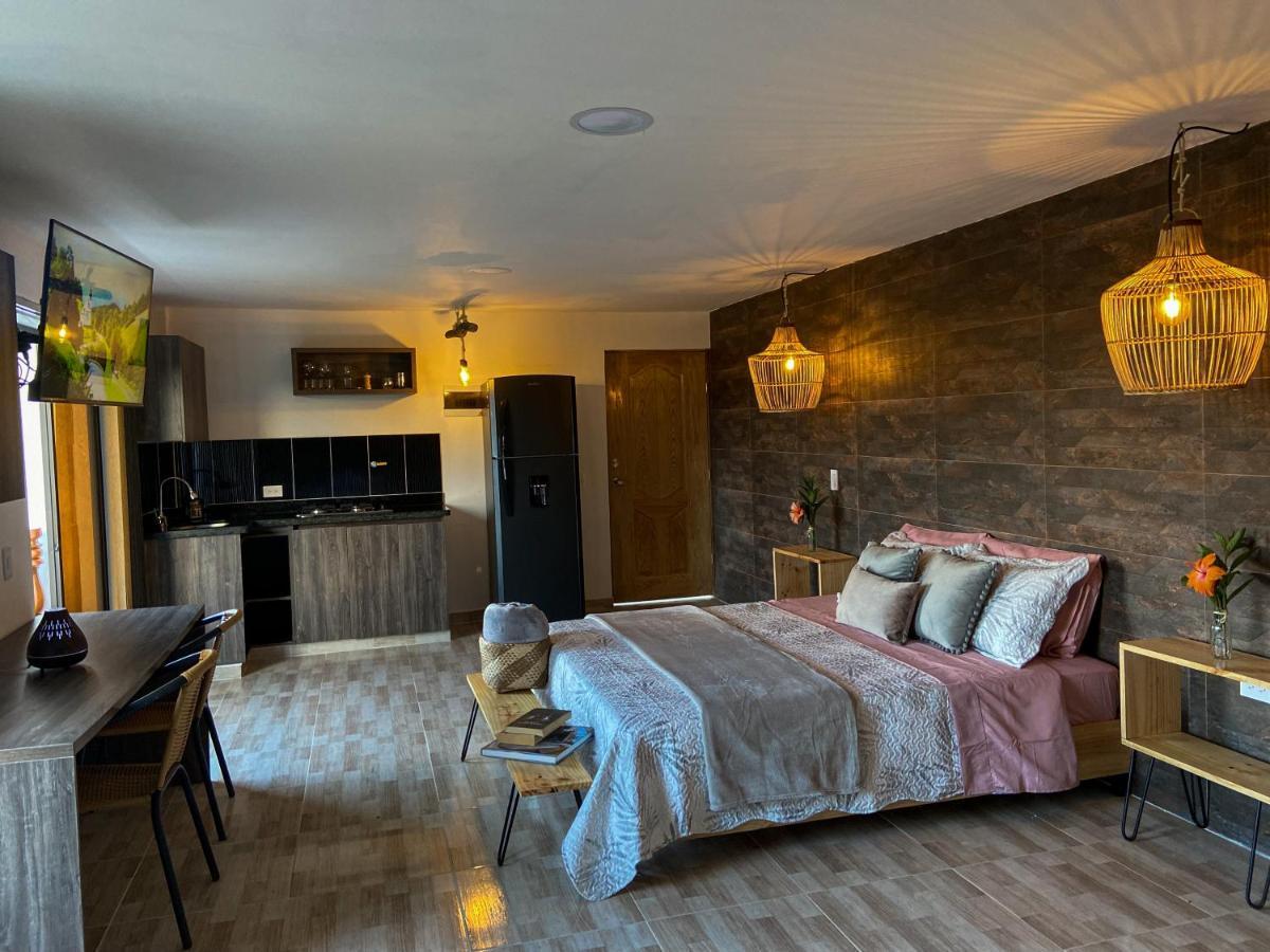 Cabanas Con Jacuzzi Y Chimenea - Casa Floral, Marinilla Ngoại thất bức ảnh