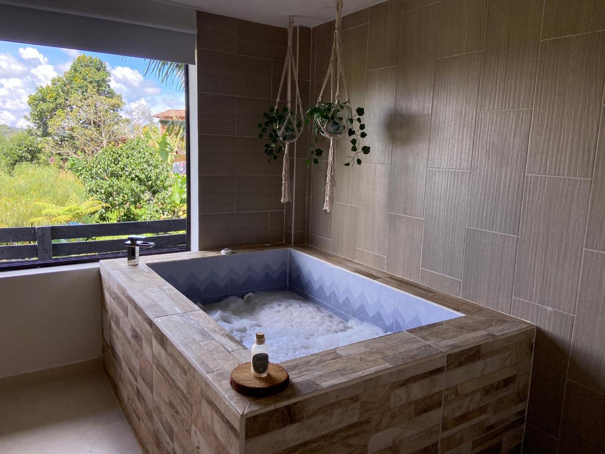 Cabanas Con Jacuzzi Y Chimenea - Casa Floral, Marinilla Ngoại thất bức ảnh